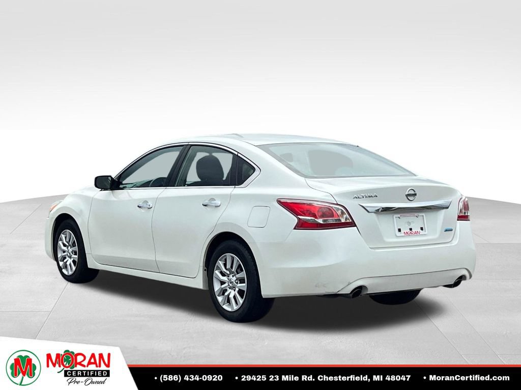 Used 2013 Nissan Altima 2.5 FWD image 4