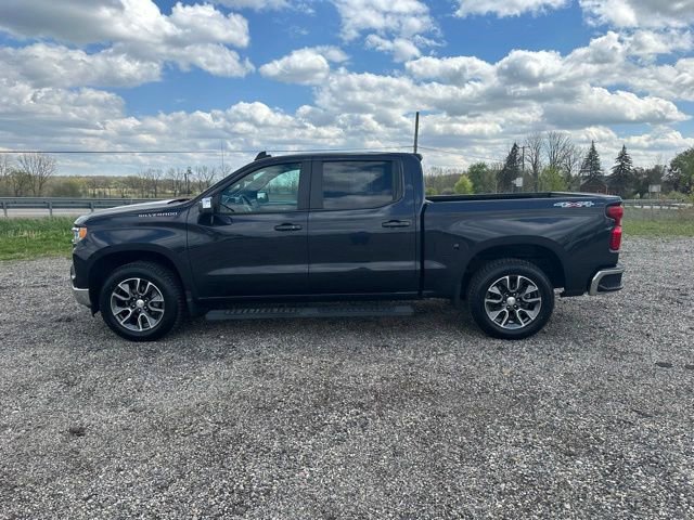 Used 2024 Chevrolet Silverado 1500 LT AWD/4WD image 18