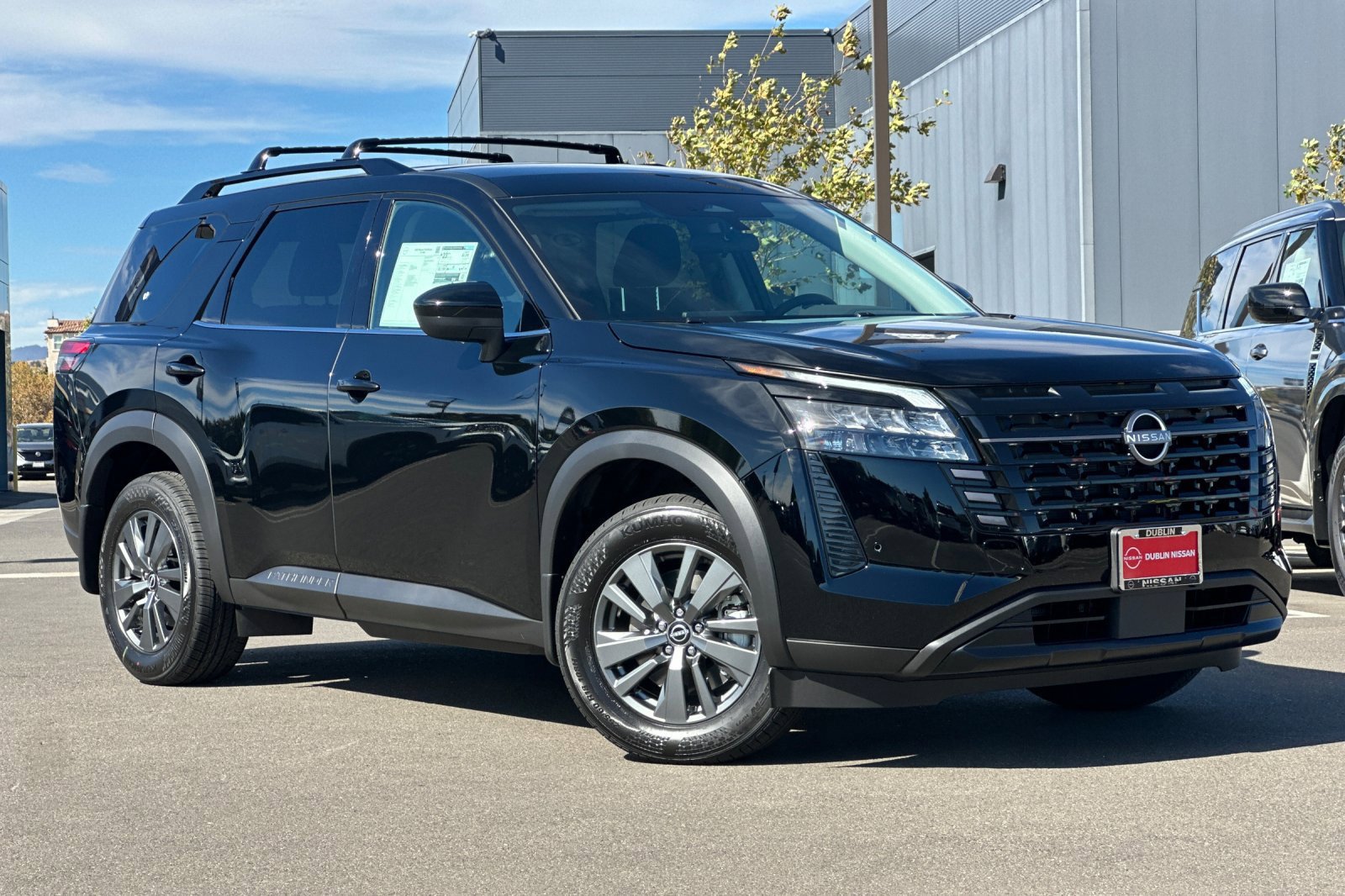 New 2026 Nissan Pathfinder SV