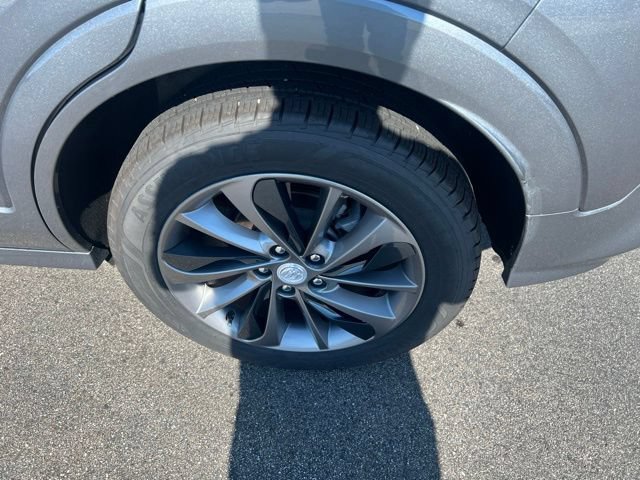 Used 2021 Buick Encore GX Select w/ Sport Touring Package FWD image 12