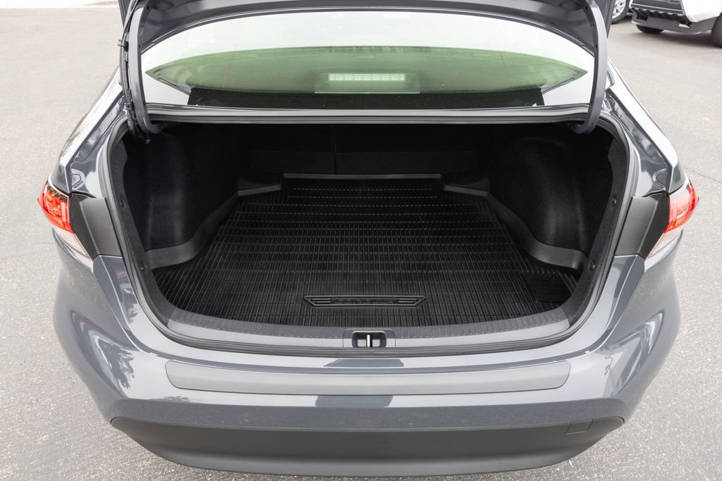 Certified 2026 Toyota Corolla LE w/ LE Premium Package FWD image 8