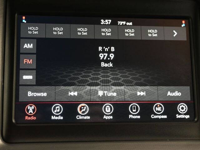 Used 2022 Dodge Charger SXT image 21