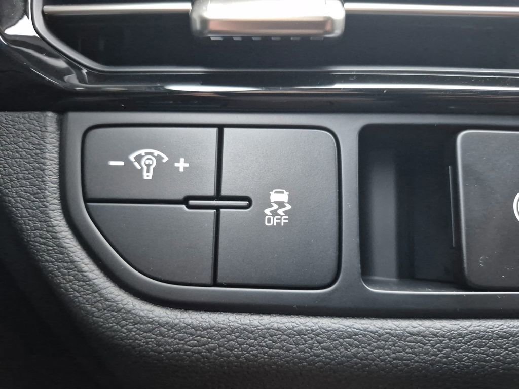 New 2026 Kia Sportage LX image 24