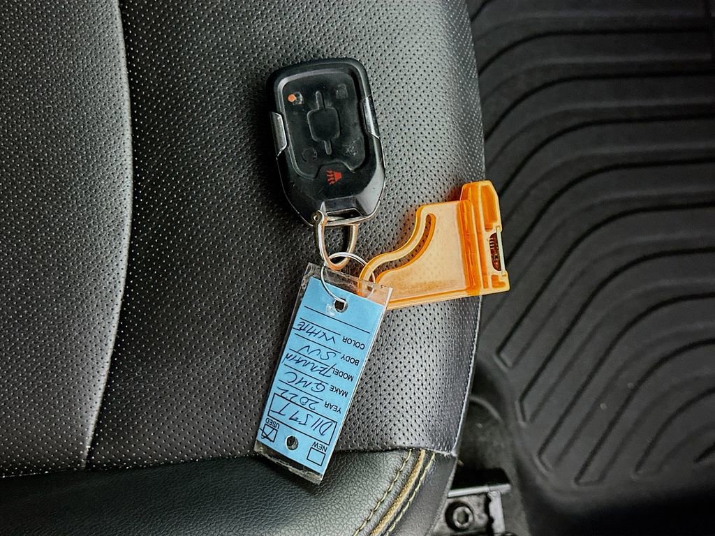 Used 2022 GMC Terrain AT4 image 36