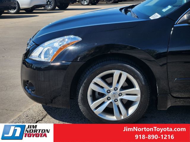 Used 2012 Nissan Altima 3.5 SR w/ Sport Pkg image 9