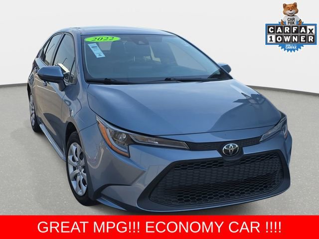 Used 2022 Toyota Corolla LE image 3
