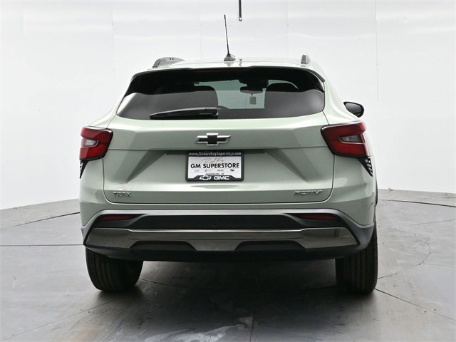 Used 2025 Chevrolet Trax ACTIV w/ Sunroof Package image 6