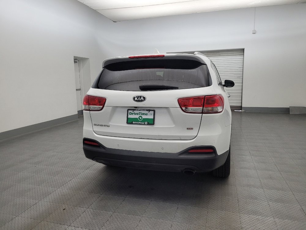 Used 2018 Kia Sorento LX image 7