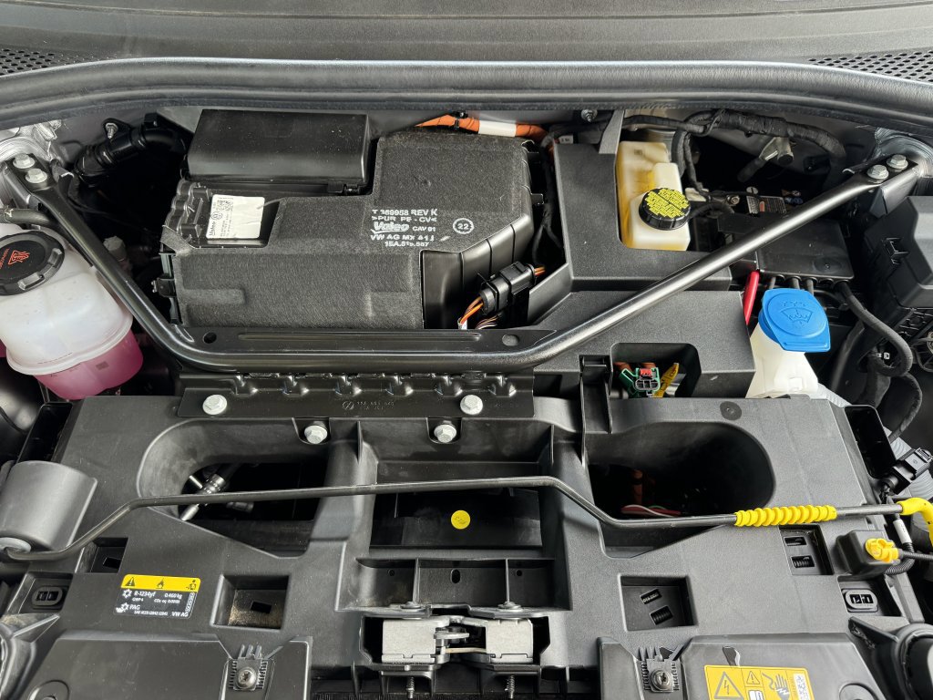 Used 2023 Volkswagen ID.4 Pro image 40