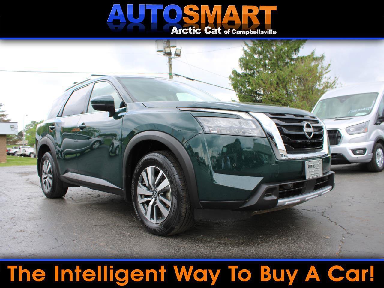 Used 2025 Nissan Pathfinder SL AWD/4WD image 1