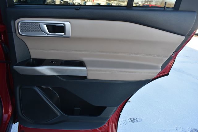 Used 2023 Ford Explorer Limited image 44