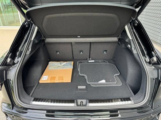 New 2026 Audi Q3 quattro 2.0T AWD/4WD image 16