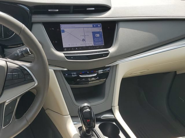 Certified 2024 Cadillac XT5 Premium Luxury w/ LPO, Floor Liner Package AWD/4WD image 30