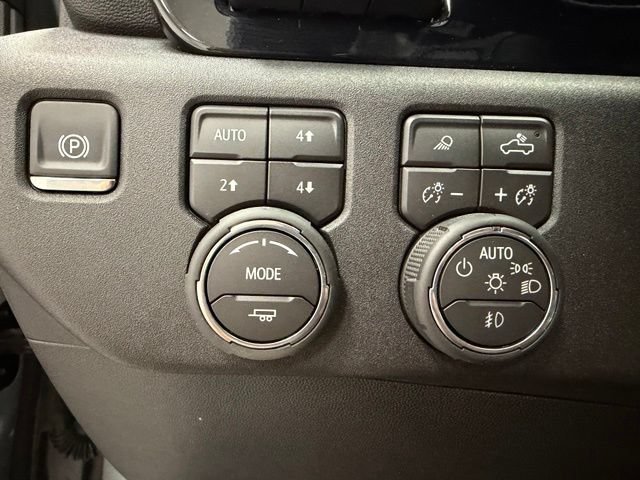 Certified 2026 Chevrolet Silverado 3500 High Country w/ High Country Premium Package AWD/4WD image 17