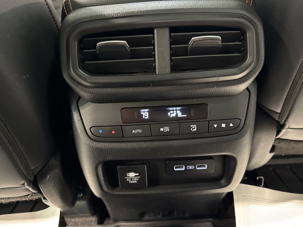 Used 2023 Honda Pilot TrailSport image 42