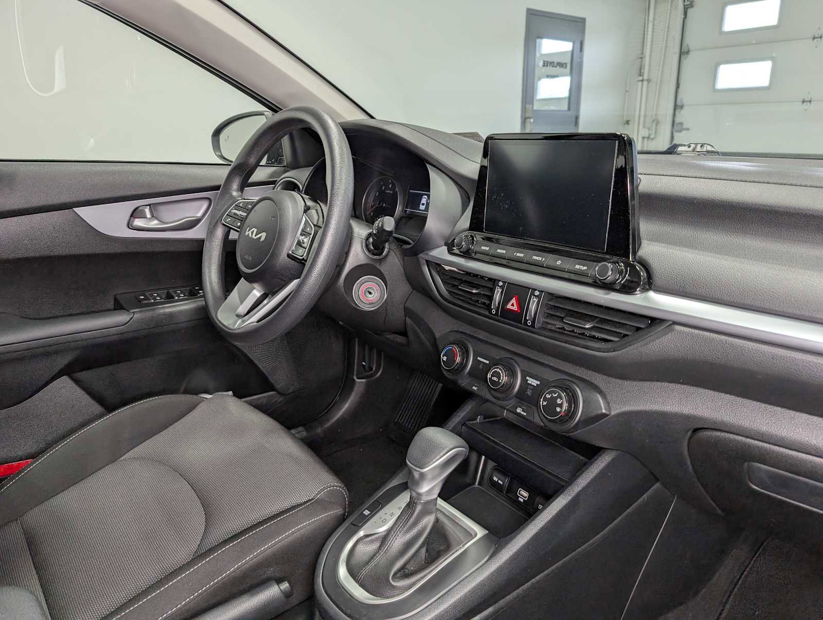 Used 2024 Kia Forte LXS w/ LXS Technology Package image 35