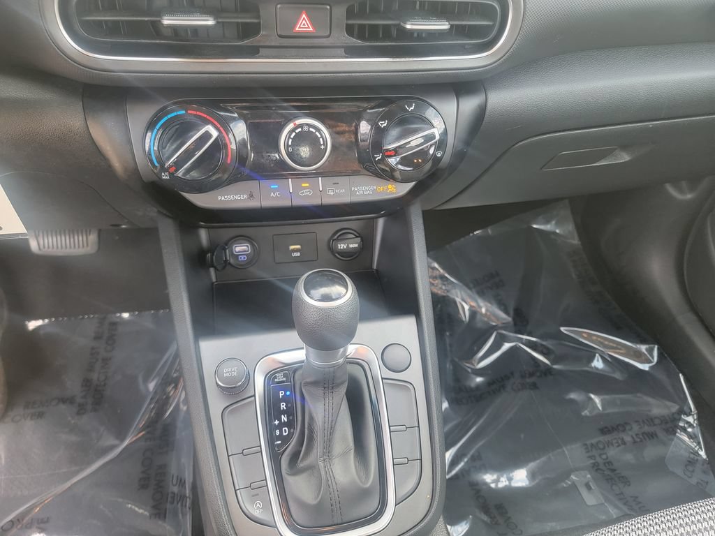 Used 2022 Hyundai Kona SE FWD image 21