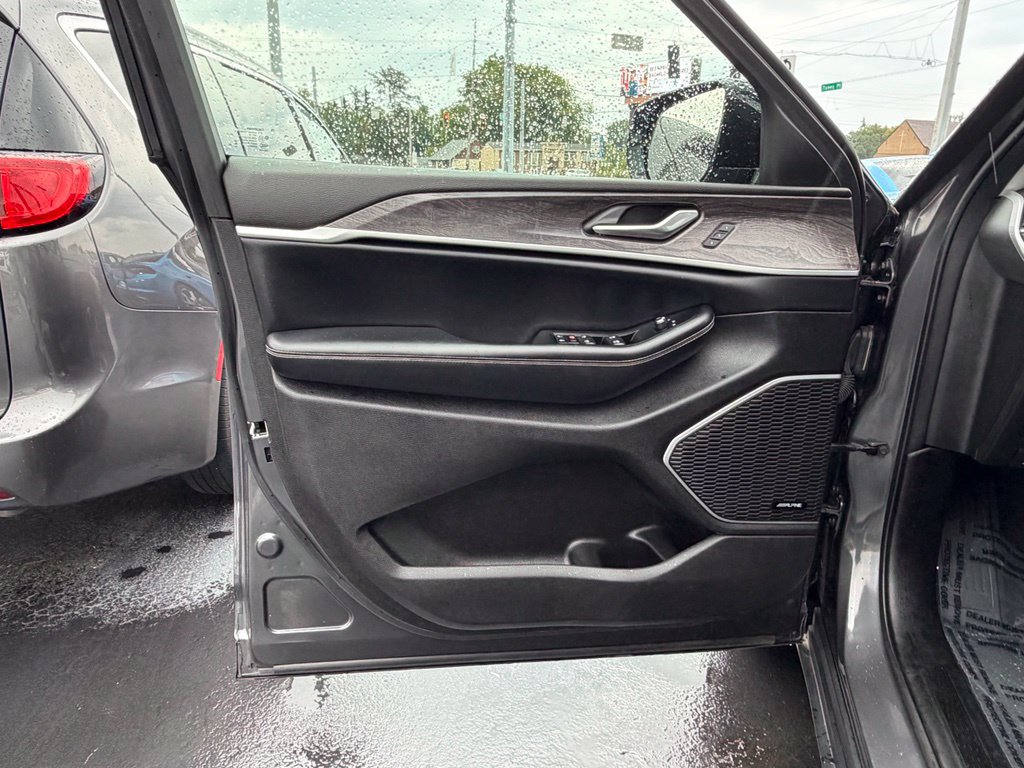 Used 2024 Jeep Grand Cherokee Limited 4xe AWD/4WD image 18