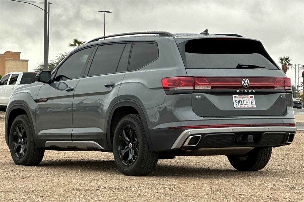 Used 2024 Volkswagen Atlas Peak Edition SE image 7