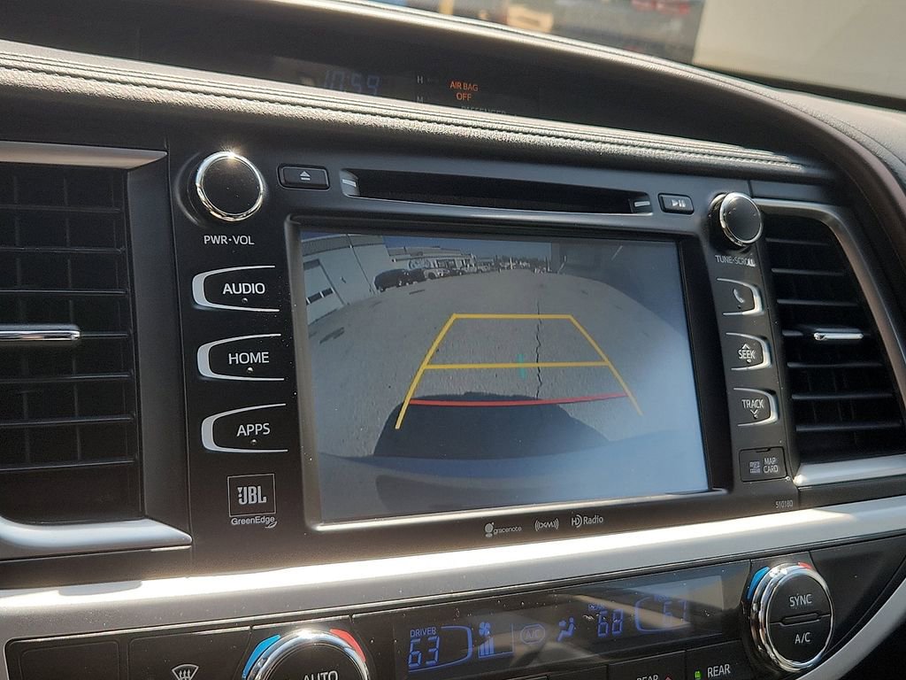 Used 2017 Toyota Highlander Limited AWD/4WD image 14