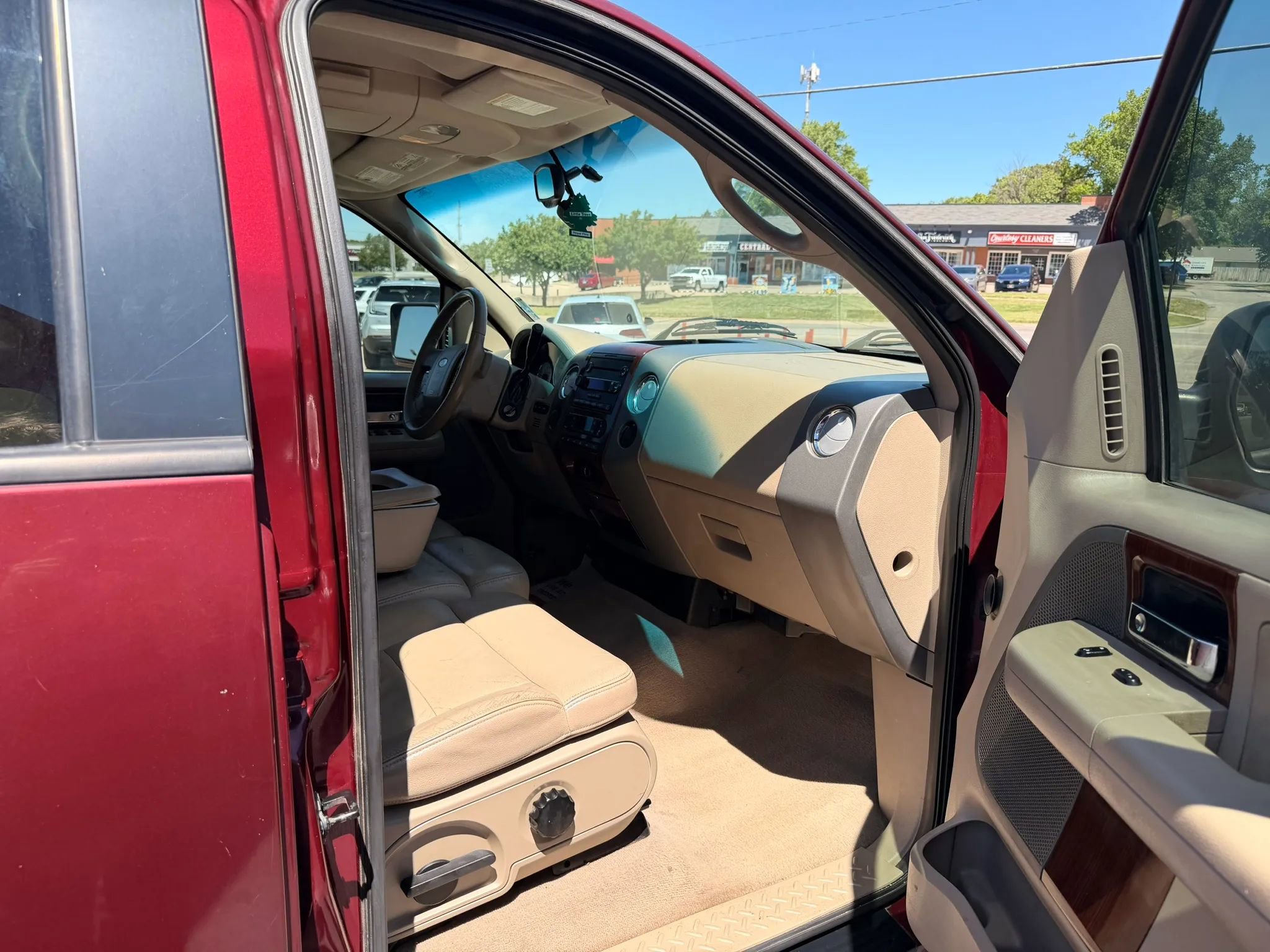 Used 2005 Ford F150 FX4 AWD/4WD image 28