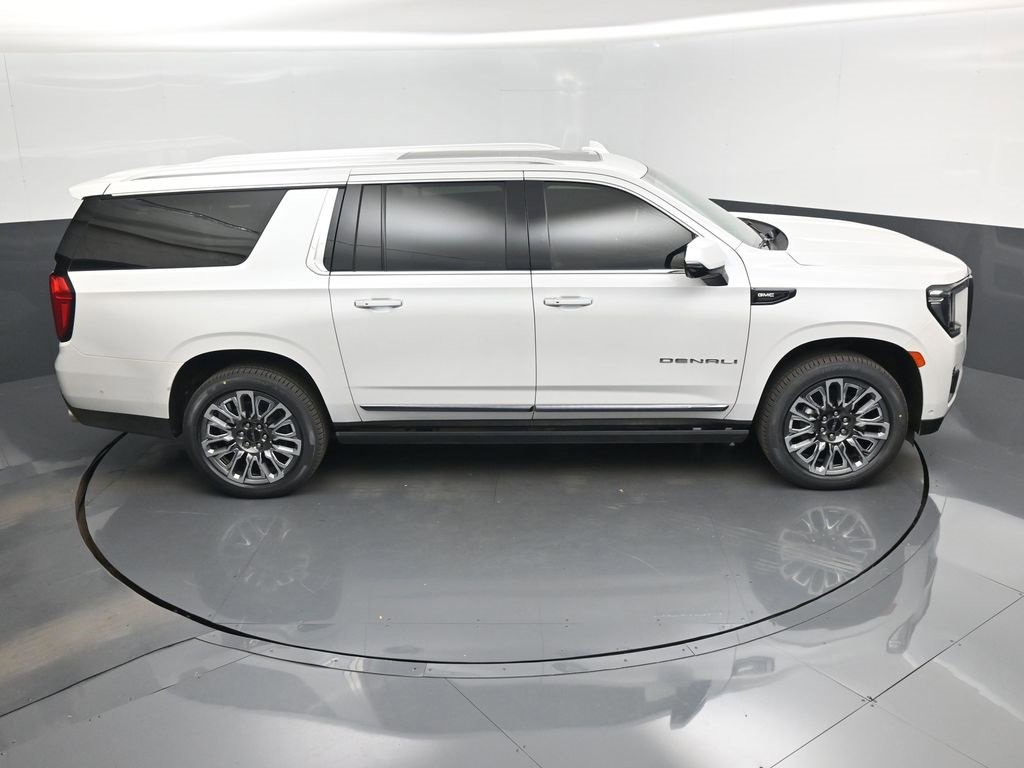 Used 2023 GMC Yukon XL Denali Ultimate image 54