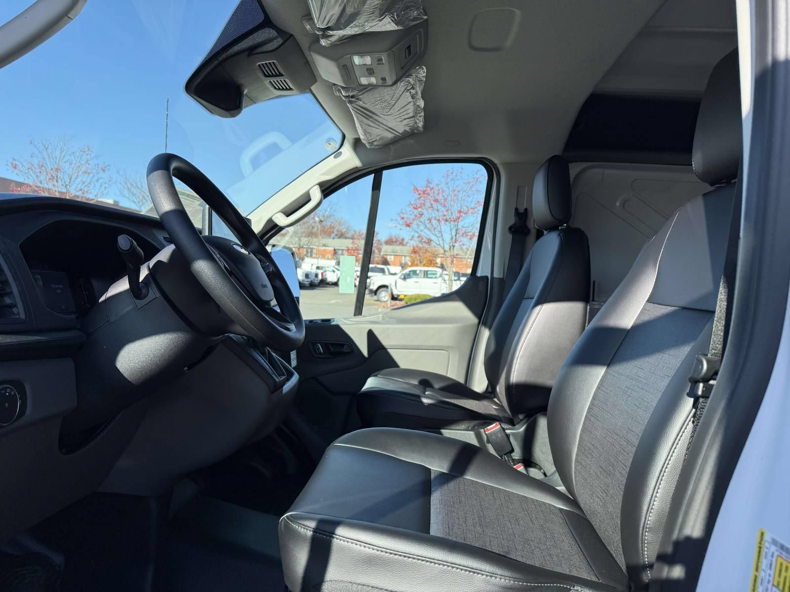 New 2026 Ford Transit 250 Low Roof w/ Load Area Protection Package RWD image 10