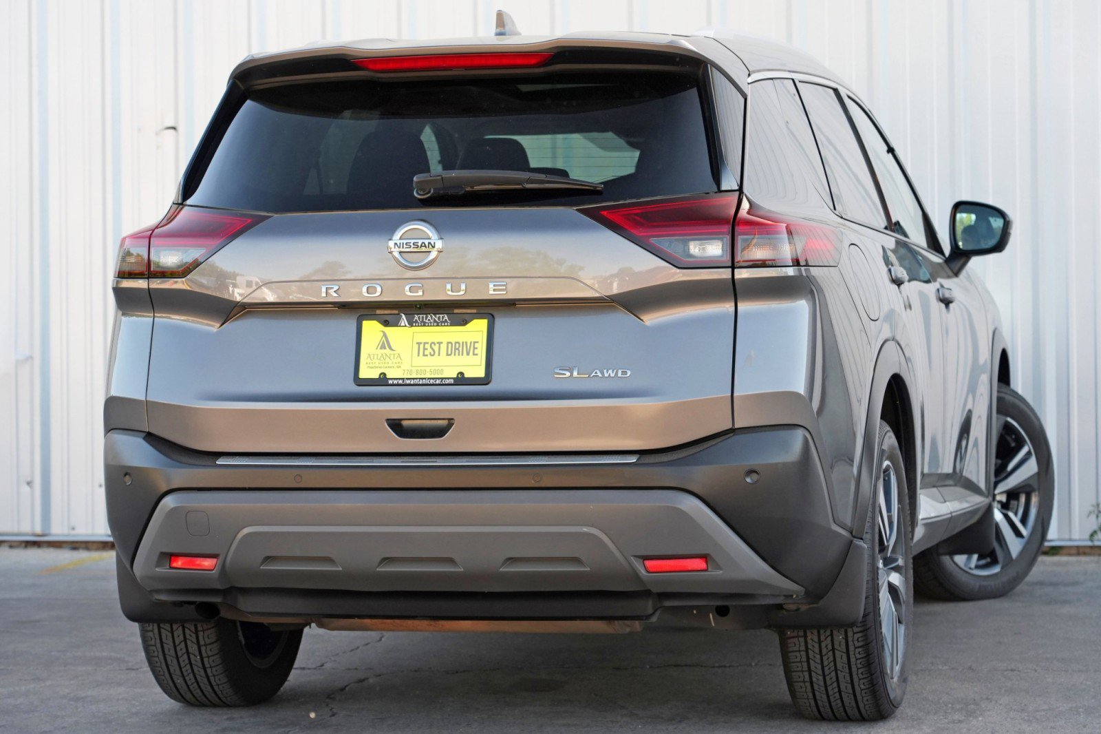 Used 2021 Nissan Rogue SL w/ Premium Package image 4