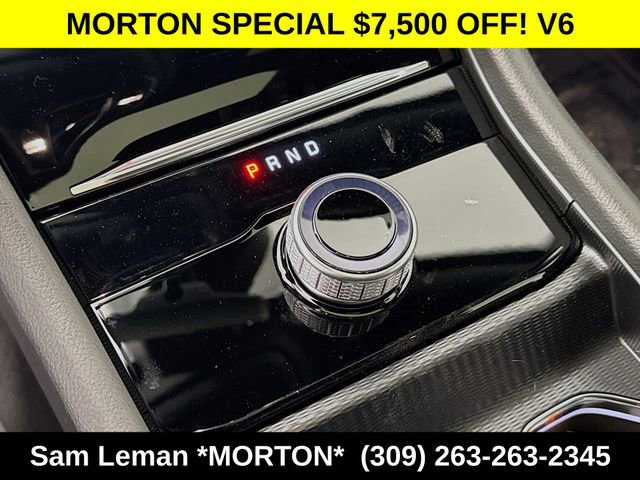 New 2025 Jeep Grand Cherokee Laredo w/ Luxury Tech Group I AWD/4WD image 16