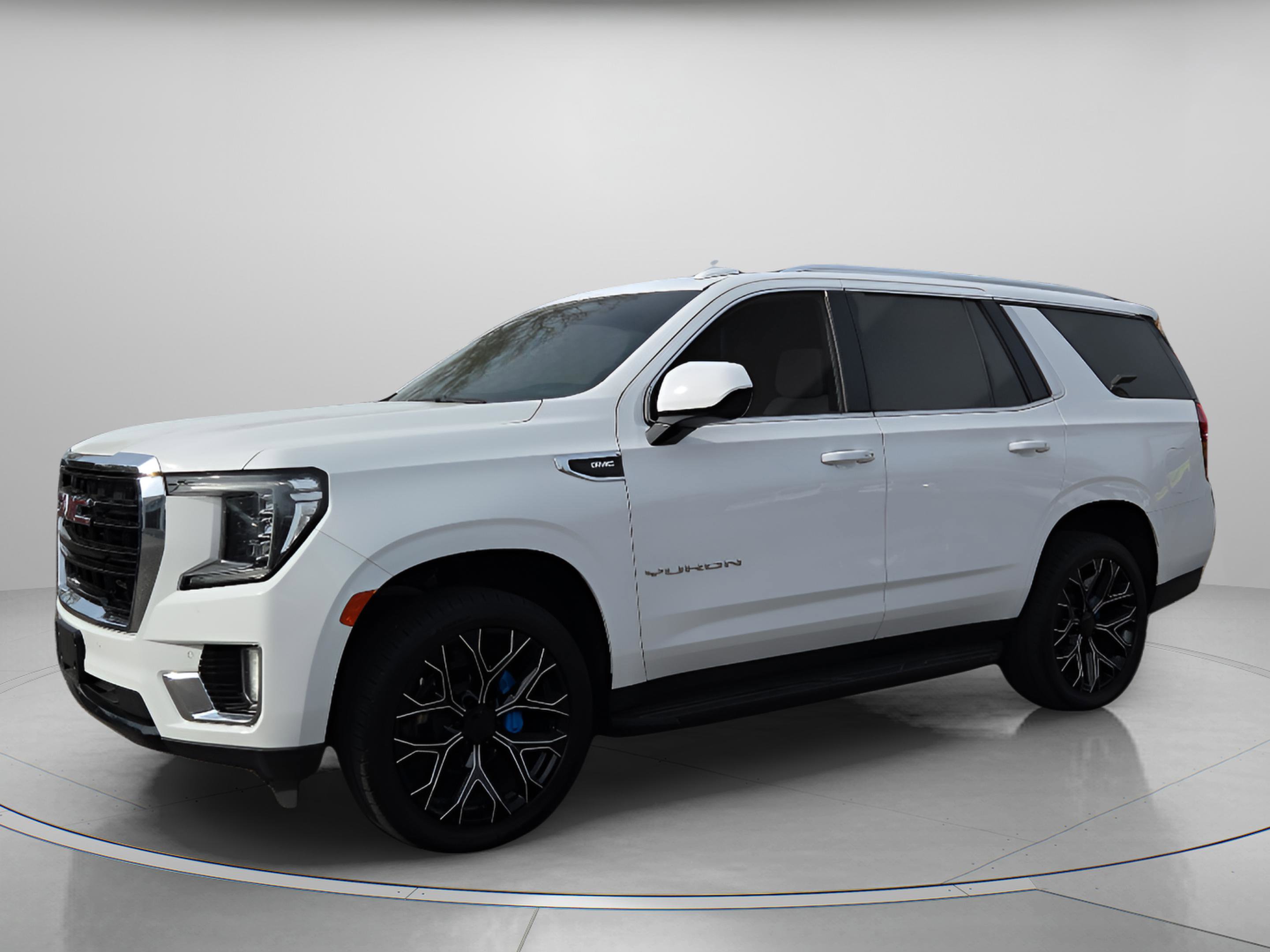 Used 2022 GMC Yukon SLE image 2