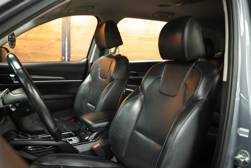 Used 2022 Kia Telluride LX image 10