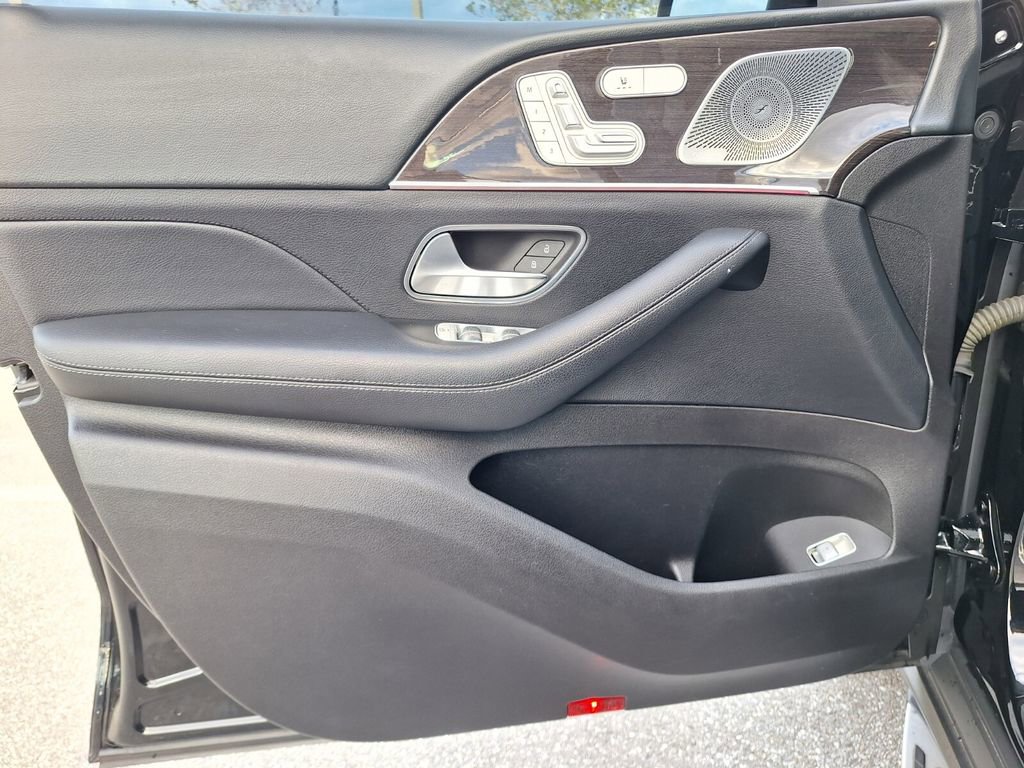 Used 2020 Mercedes-Benz GLE 450 4MATIC w/ Premium Package image 34