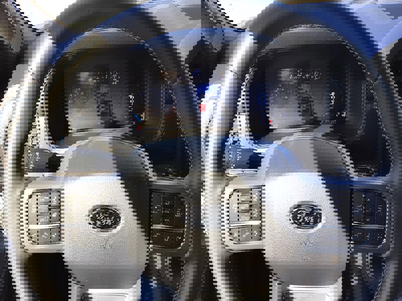 New 2026 Ford F150 Lariat w/ Equipment Group 501A Mid image 17