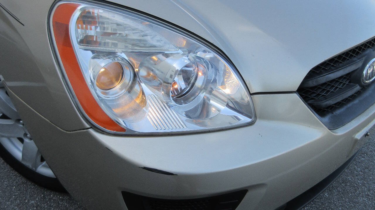 Used 2008 Kia Rondo LX FWD image 36
