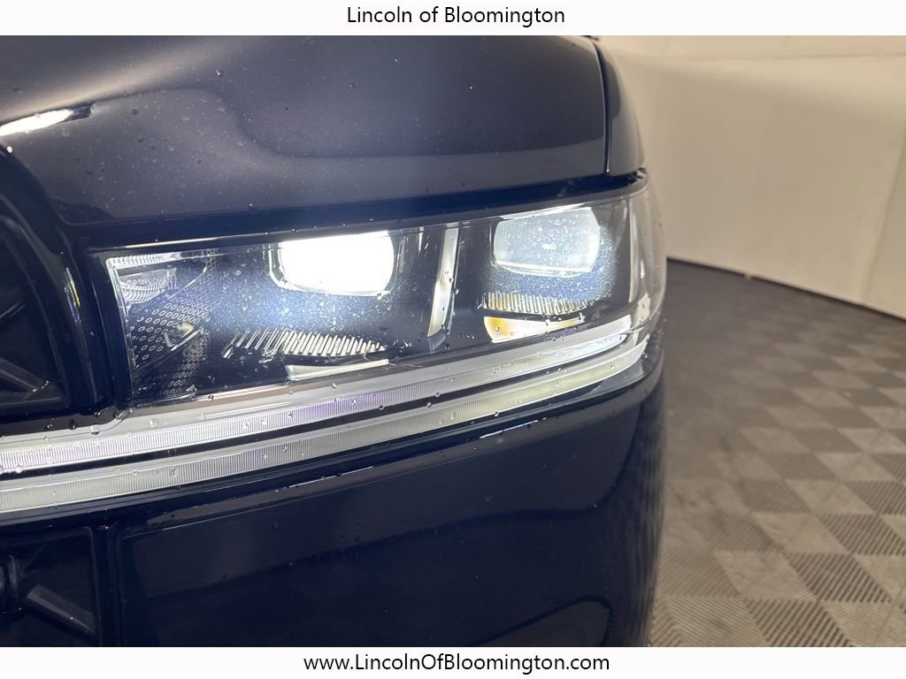 New 2025 Lincoln Navigator L Reserve w/ Jet Appearance Package image 14