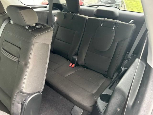 Used 2023 Ford Explorer XLT AWD/4WD image 45