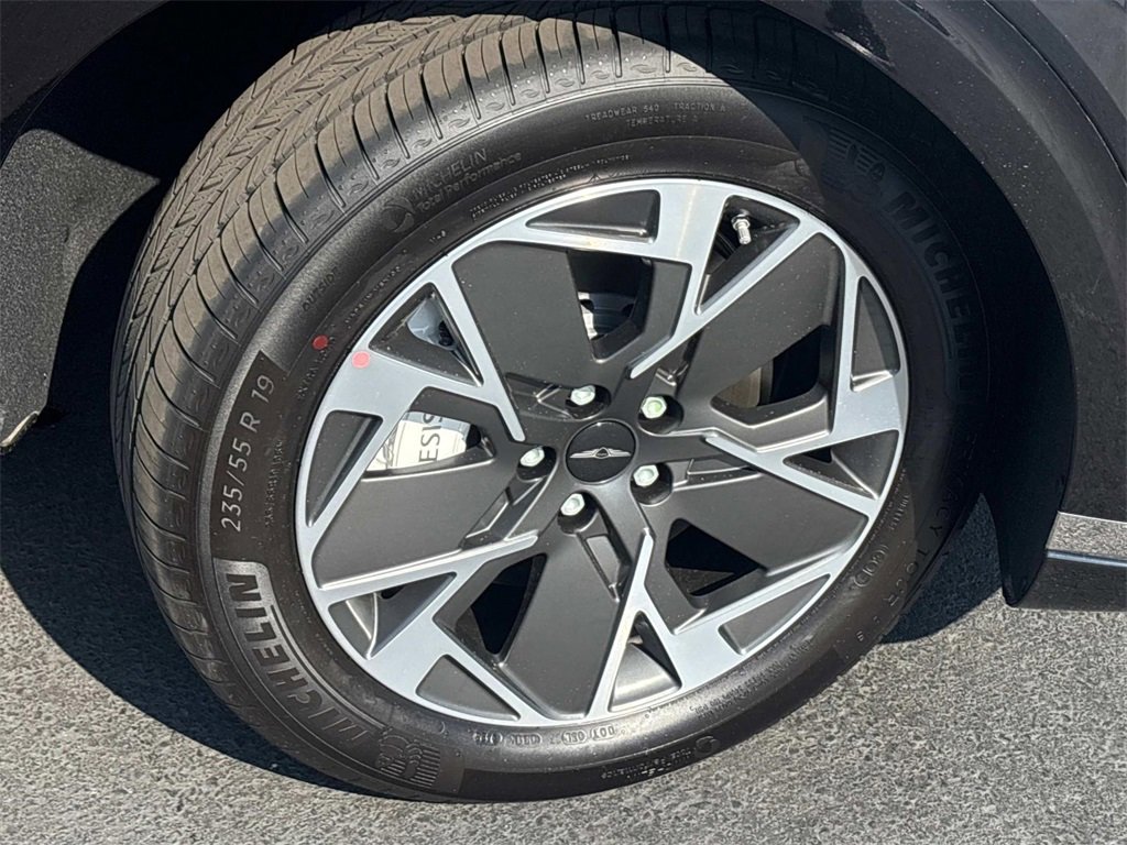 New 2026 Genesis Electrified GV70 image 28