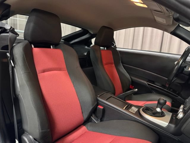 Used 2007 Nissan 350Z NISMO RWD image 10