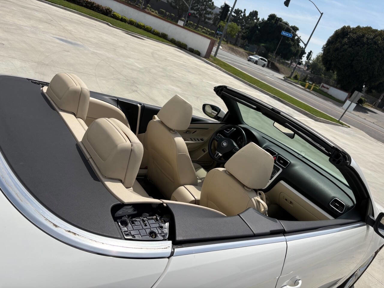 Used 2013 Volkswagen Eos Komfort image 26