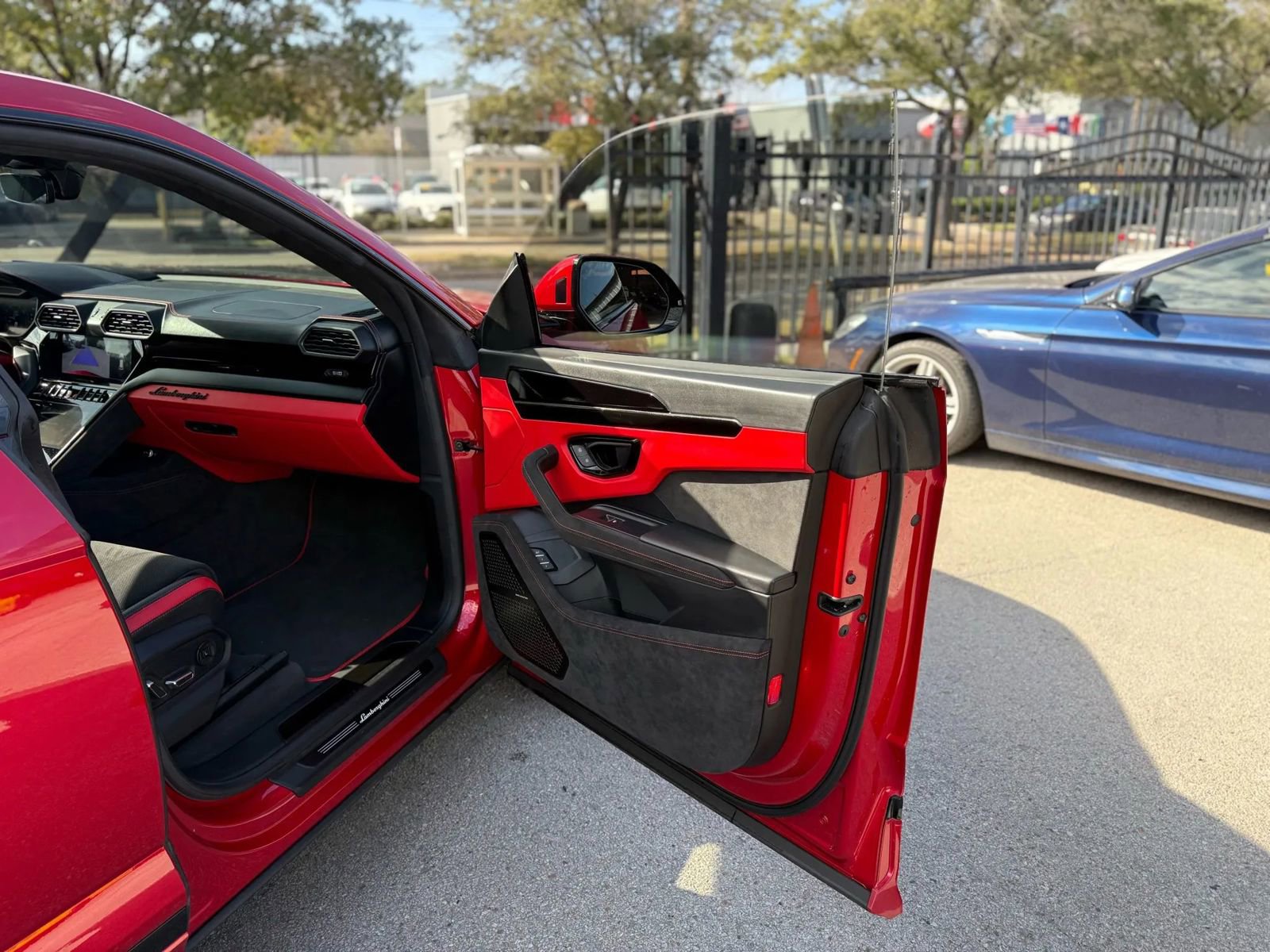 Used 2023 Lamborghini Urus S AWD/4WD image 12
