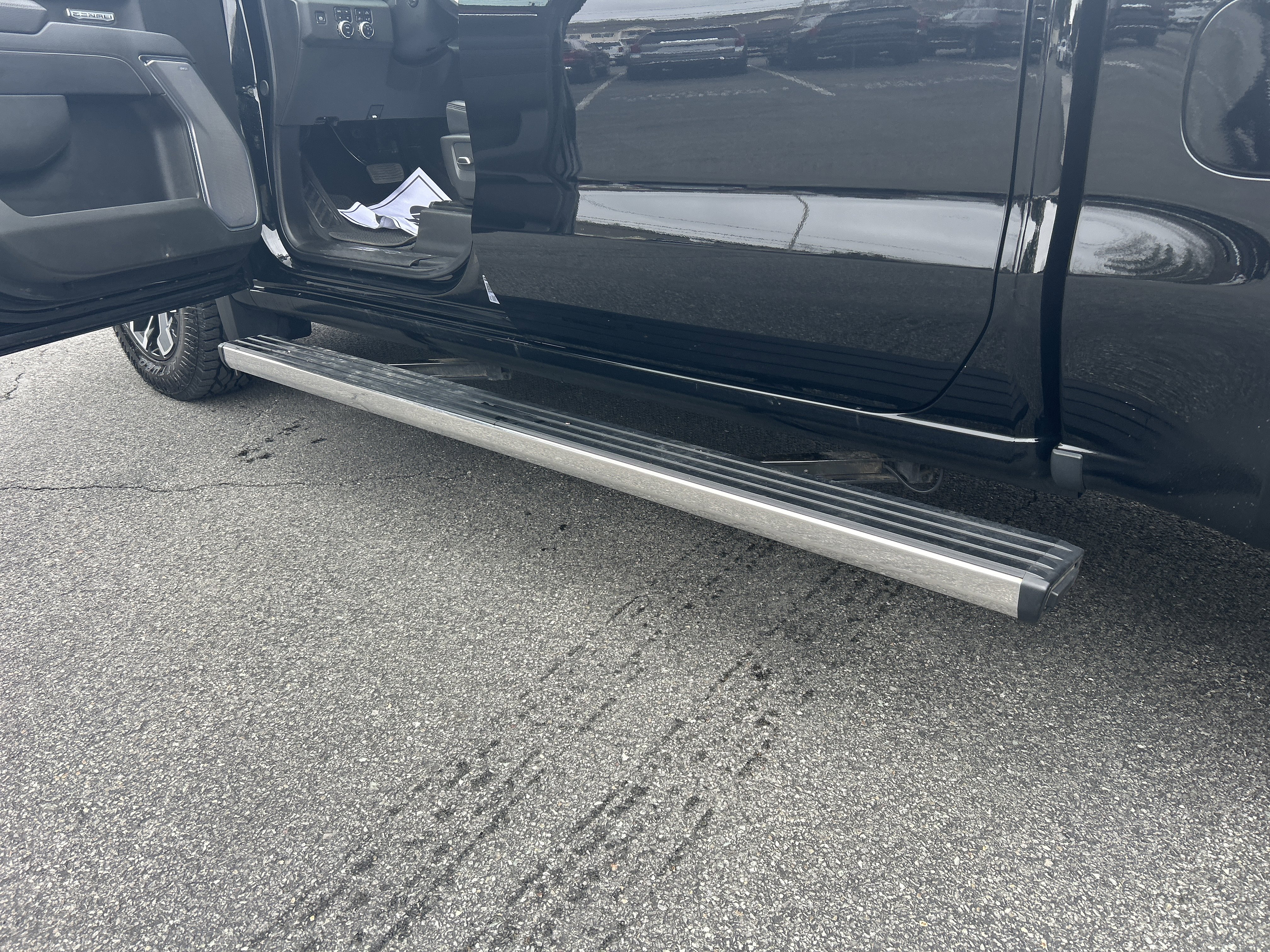 Used 2025 GMC Sierra 1500 Denali w/ Denali Reserve Package image 14