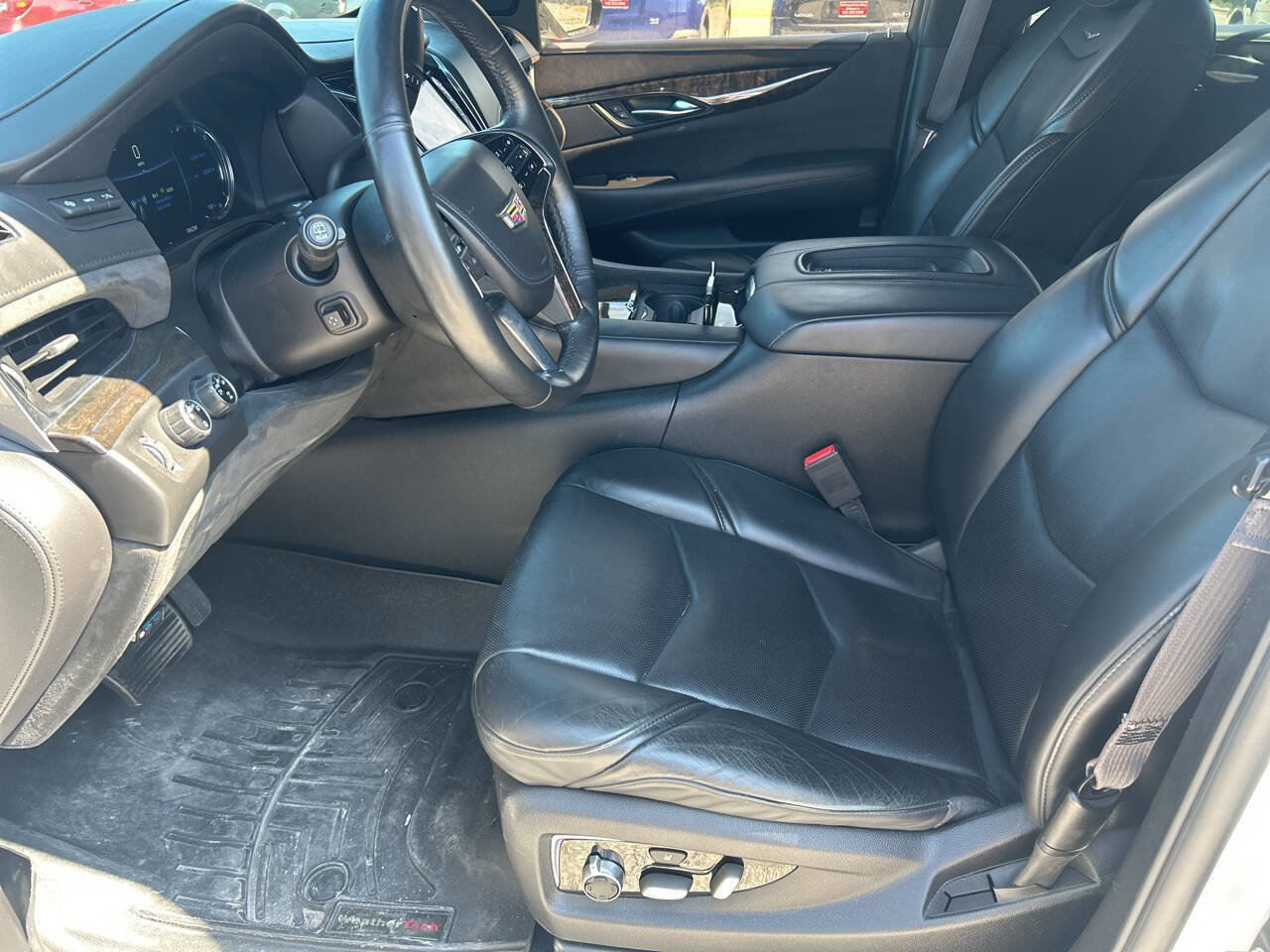 Used 2016 Cadillac Escalade Platinum image 14