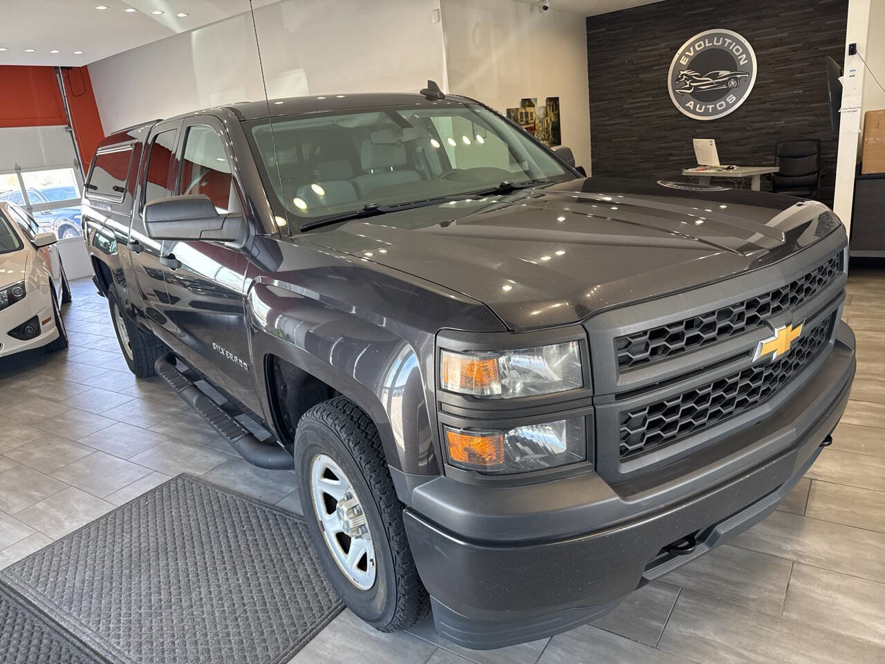 Used 2015 Chevrolet Silverado 1500 W/T w/ Trailering Package image 5