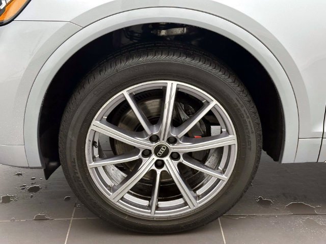 Certified 2023 Audi SQ5 Premium Plus w/ Premium Plus Package AWD/4WD image 8