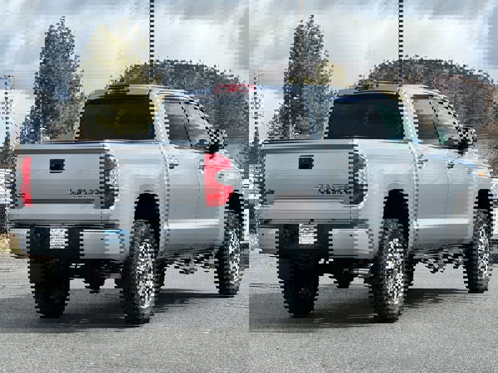 Used 2020 Toyota Tundra Platinum image 2