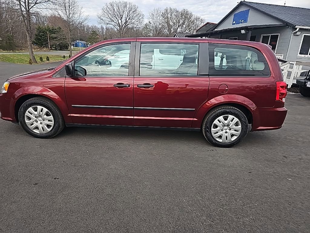 Used 2016 Dodge Grand Caravan American Value Package w/ UConnect Hands-Free Group FWD image 6