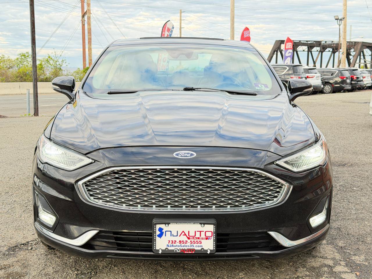 Used 2019 Ford Fusion Energi Titanium FWD image 99