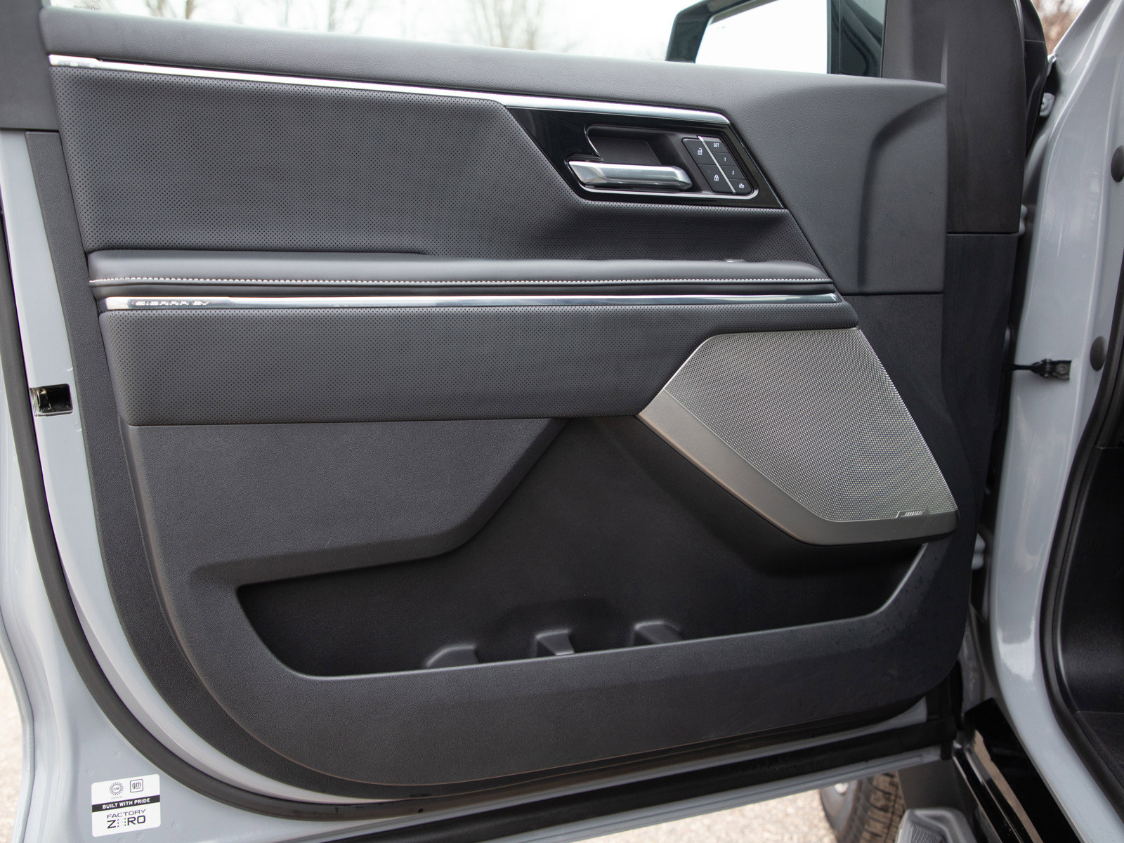 Used 2025 GMC Sierra EV Denali image 19