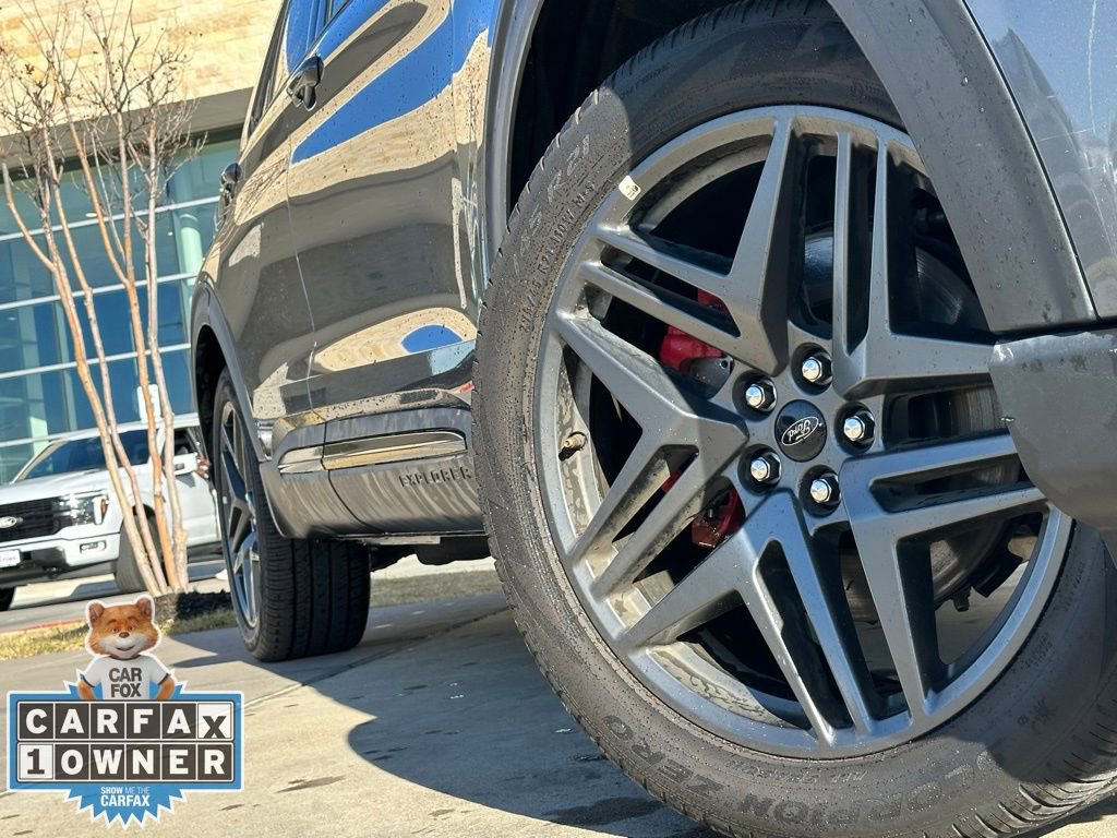 Used 2025 Ford Explorer ST-Line w/ ST-Line Street Pack image 19