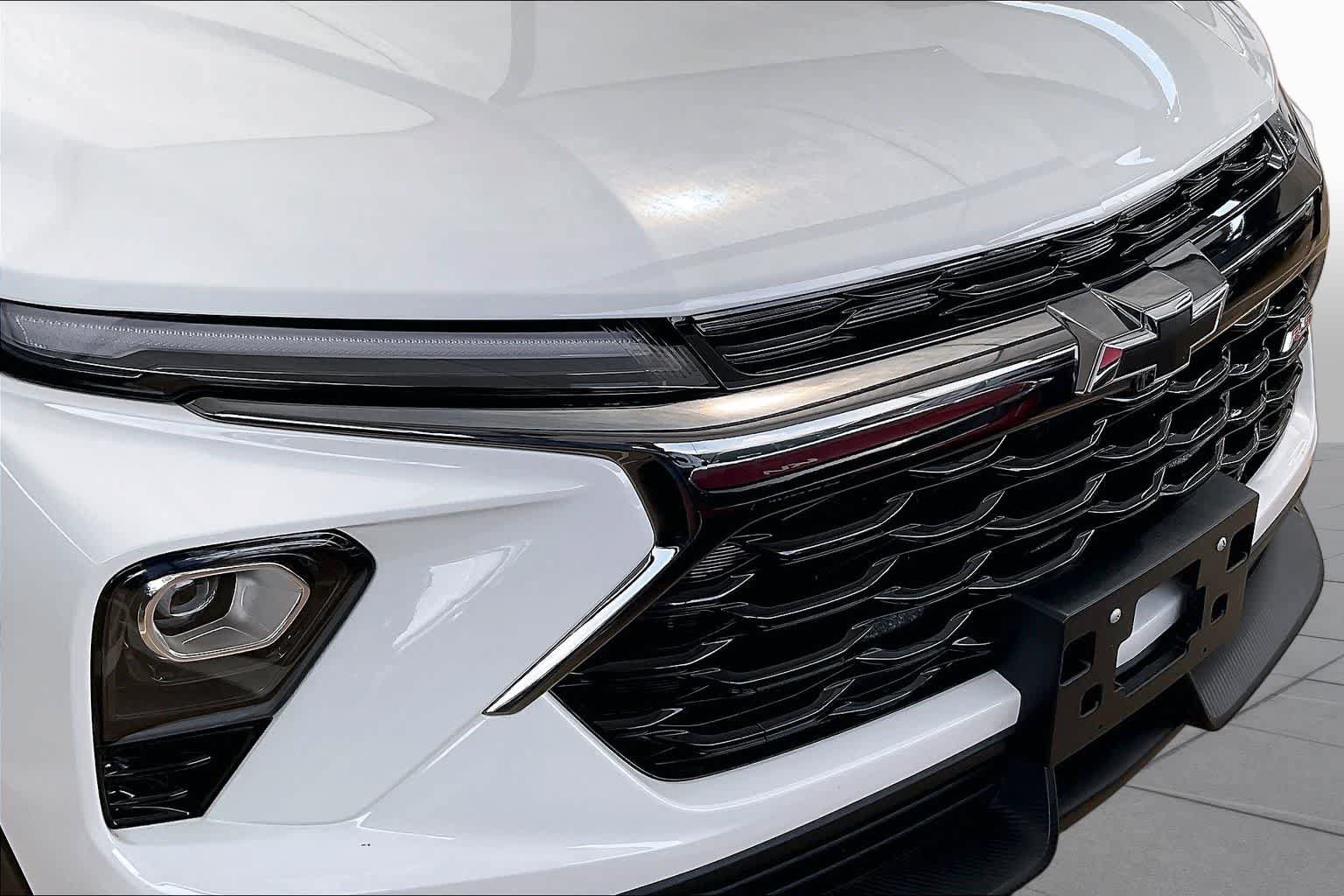 Used 2024 Chevrolet TrailBlazer RS w/ Driver Confidence Package FWD image 27